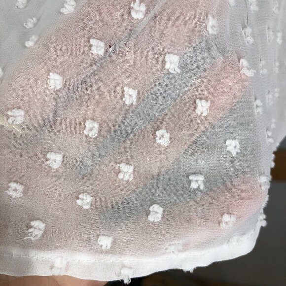 BLUE‎ RAIN  White Emboridered Textured  Flowy Lightly Sheer S/S Blouse Sz L - Picture 9 of 9